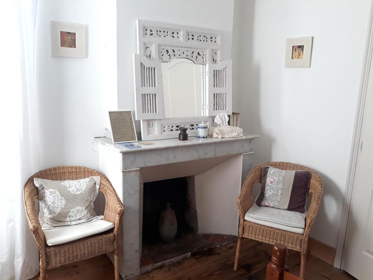 Maison Rives - Village Du Livre De Montolieu Zewnętrze zdjęcie